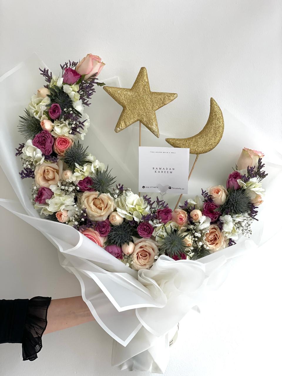 Radiant Reflections Crescent Bouquet