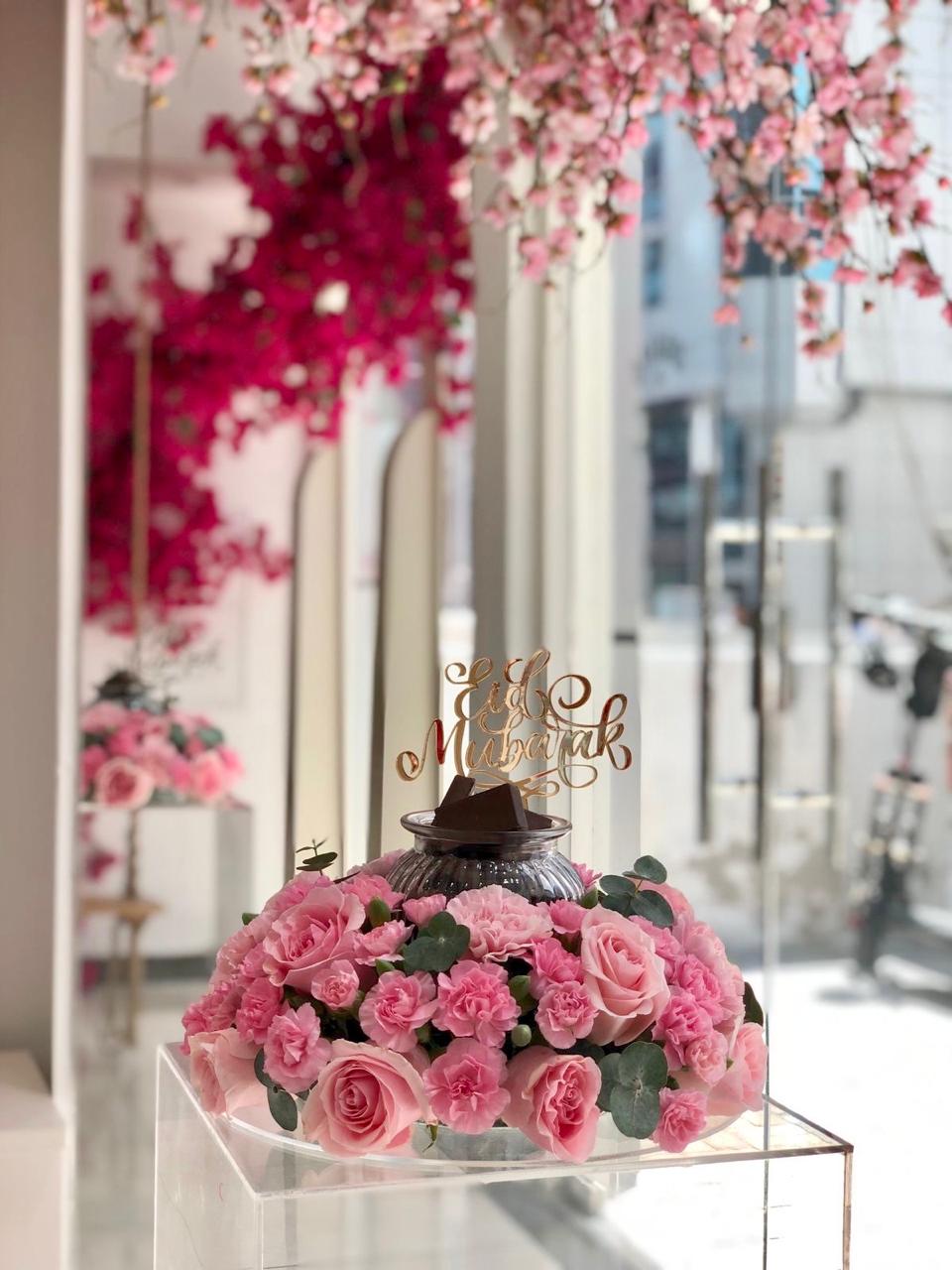 Eid chocolates and flower delivery abu dhabi